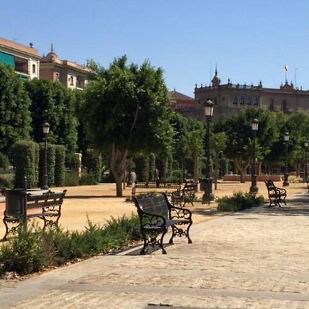 Apartamento A Estrenar Frente A La Plaza De Espana Севилья Экстерьер фото