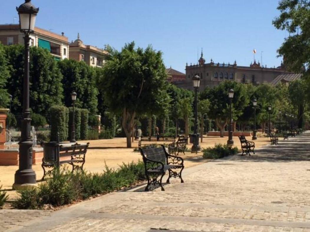 Apartamento A Estrenar Frente A La Plaza De Espana Севилья Экстерьер фото